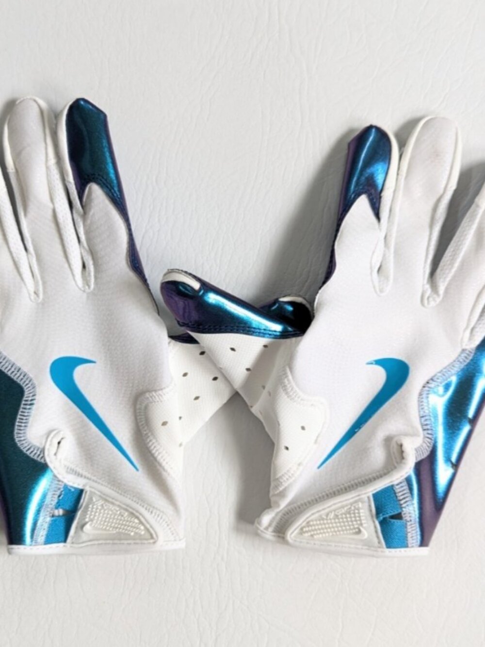Nike Vapor Jet 8 Iridescent Football Gloves Size Men's Large